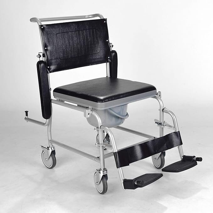 Silla de servicio con ruedas - Braceros abatibles y pieceros removibles | Peso máx. 115KG